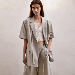 아바몰리(AVAMOLLI) 린넨 헤링본 투버튼 자켓 55-66 이미지