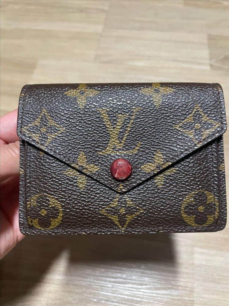 모노그램 반지갑 이미지