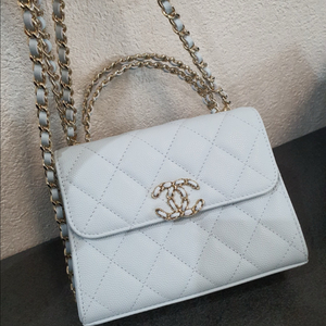 샤넬 19백 베니티 체인 달린 미니백 핸드백 이미지