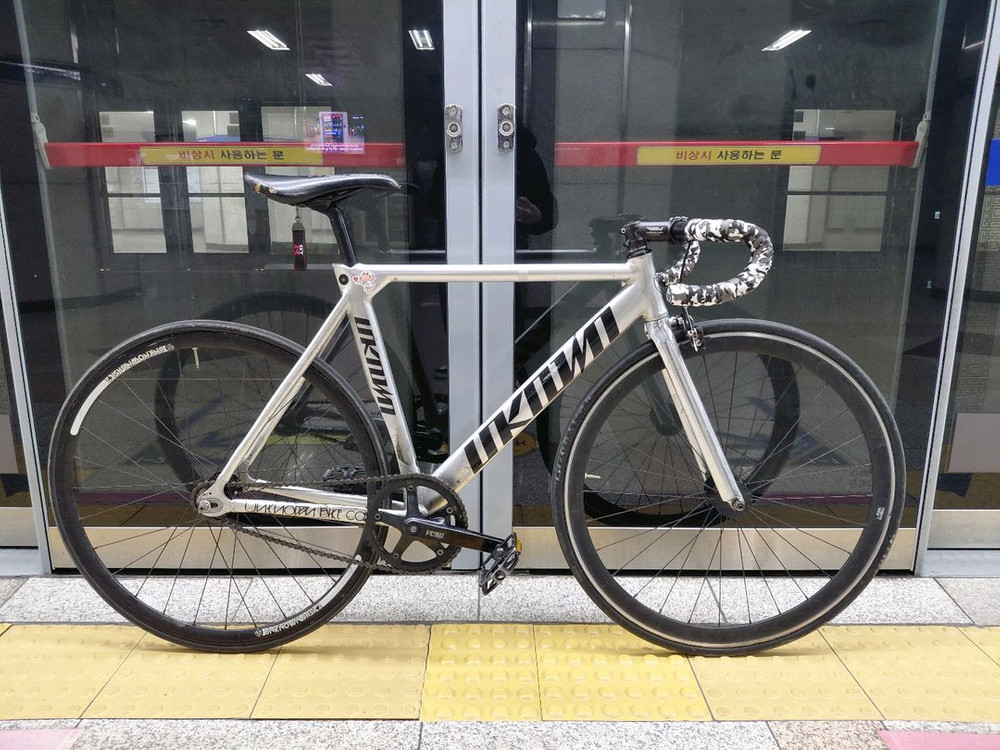 언노운 베이스3 픽시 자전거 이미지