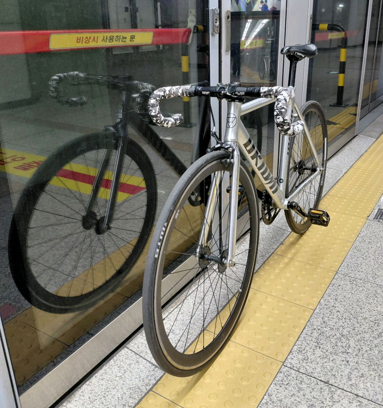 언노운 베이스3 픽시 자전거 이미지