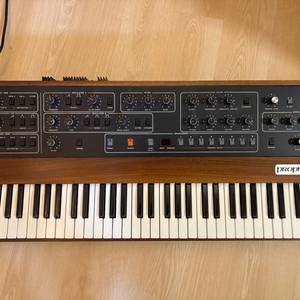 [시퀀서] Sequential Prophet-5 Rev 3.2 오리지널 신디사이저 이미지