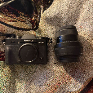 후지필름 X-t30 ii + sigma 30mm 렌즈 (풀박)