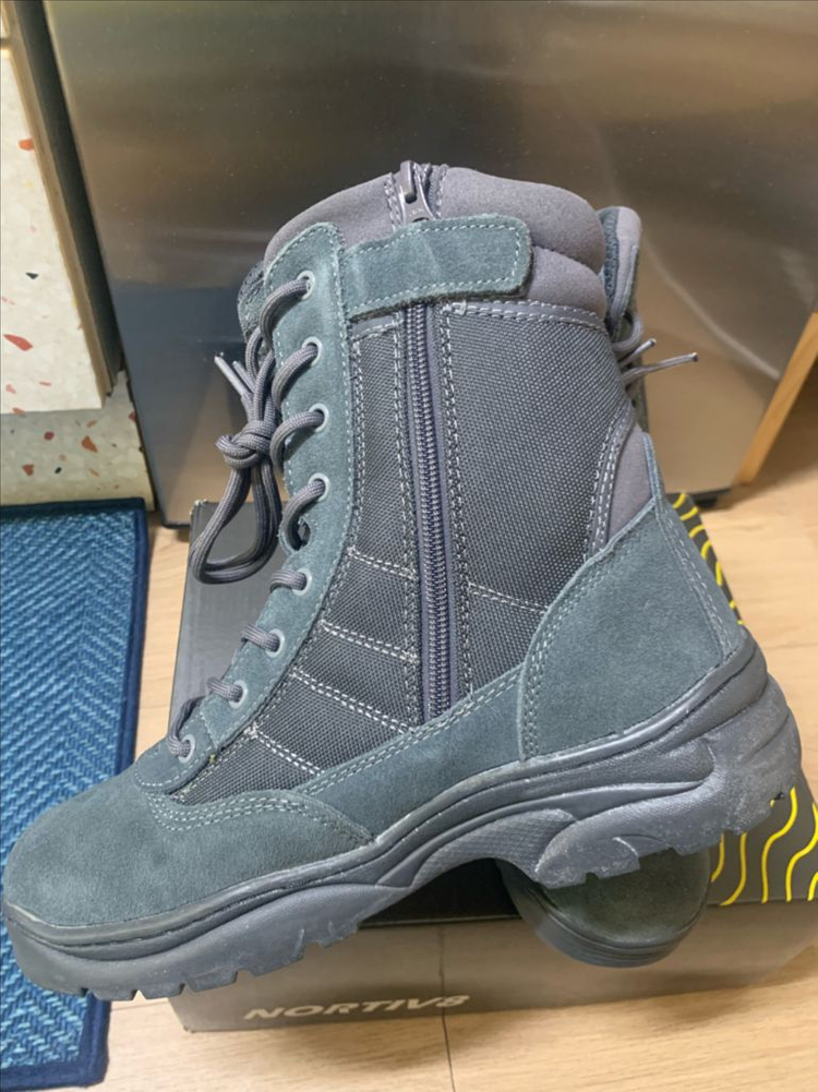 전술화 등산 트레킹 새상품 270사이즈 판매 합니다 이미지