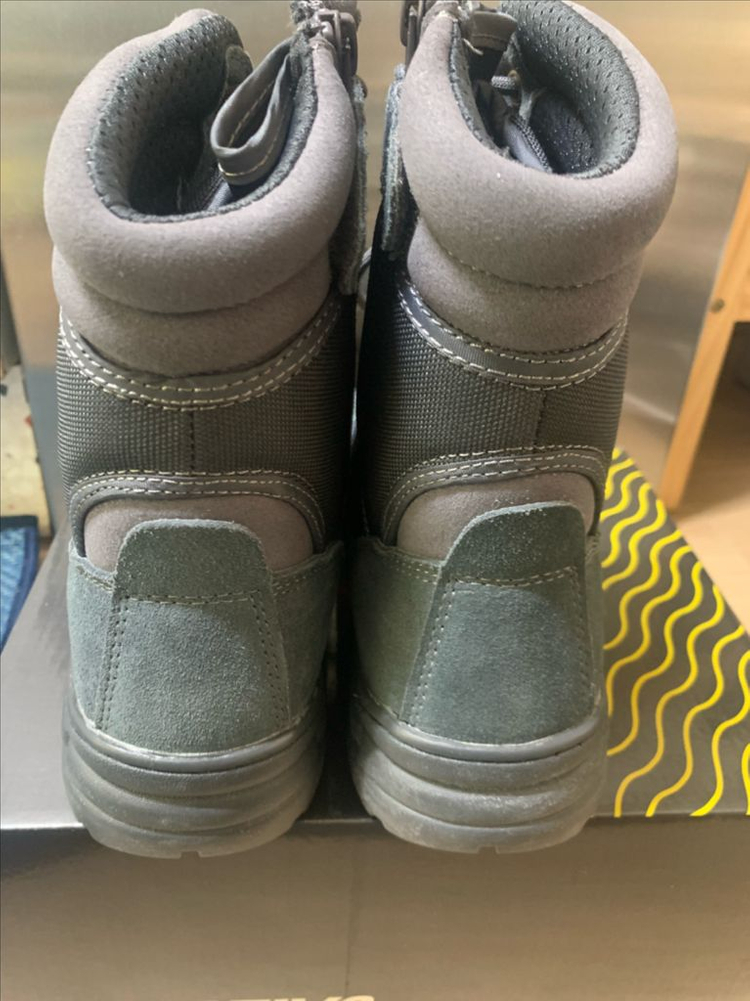 전술화 등산 트레킹 새상품 270사이즈 판매 합니다 이미지