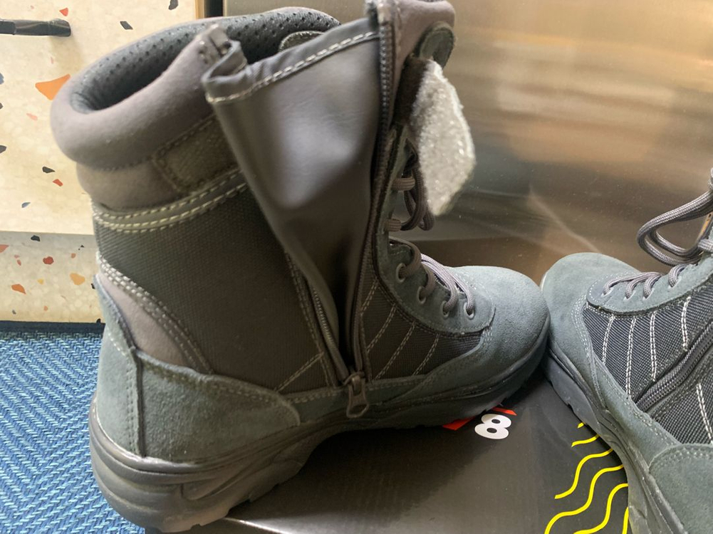 전술화 등산 트레킹 새상품 270사이즈 판매 합니다 이미지