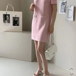 데일리룩 DAILYLOOK 코코 니트 원피스 반팔 미니 핑크분홍여름하객룩 이미지