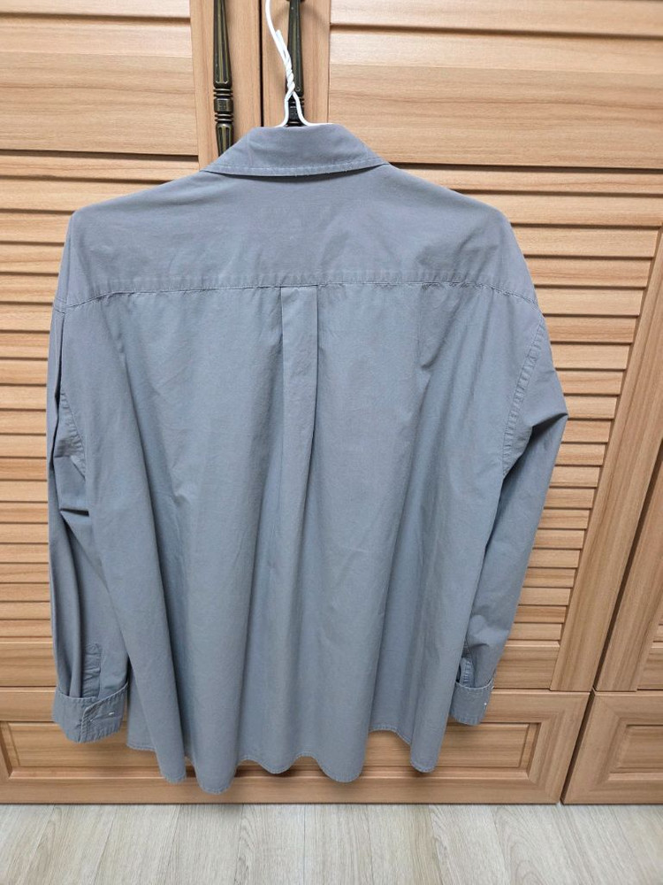 유니온블루 런드리셔츠 그레이 L 판매합니다 이미지