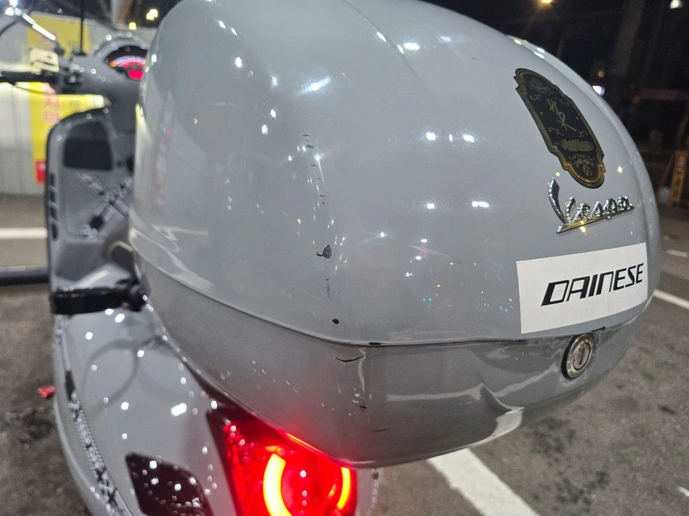 베스파 GTS300 23년식 팝니다 이미지