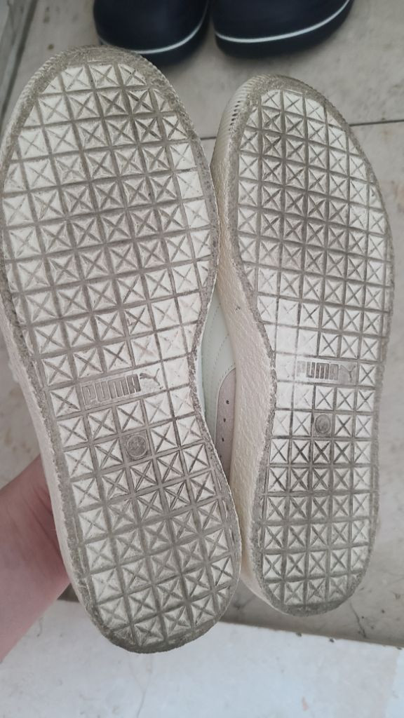 한정판 퓨마 스웨이드 한글 스니커즈 이미지