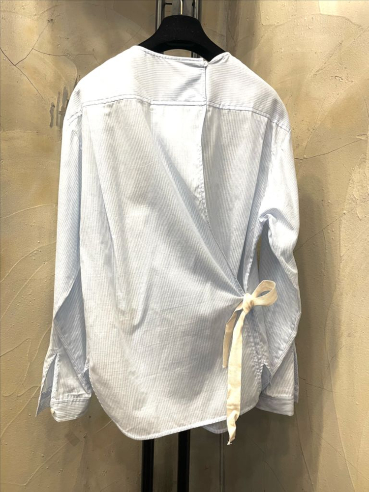 바네사브루노 아떼 백스트링 블라우스 55~66 이미지