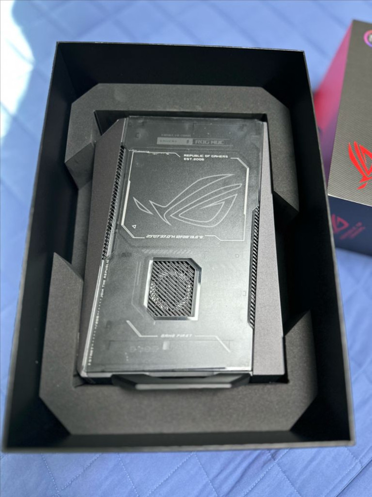 ASUS ROG NUC 미니 PC 인텔 울트라 9 275HX(MODEL:NUC15JNK) 이미지