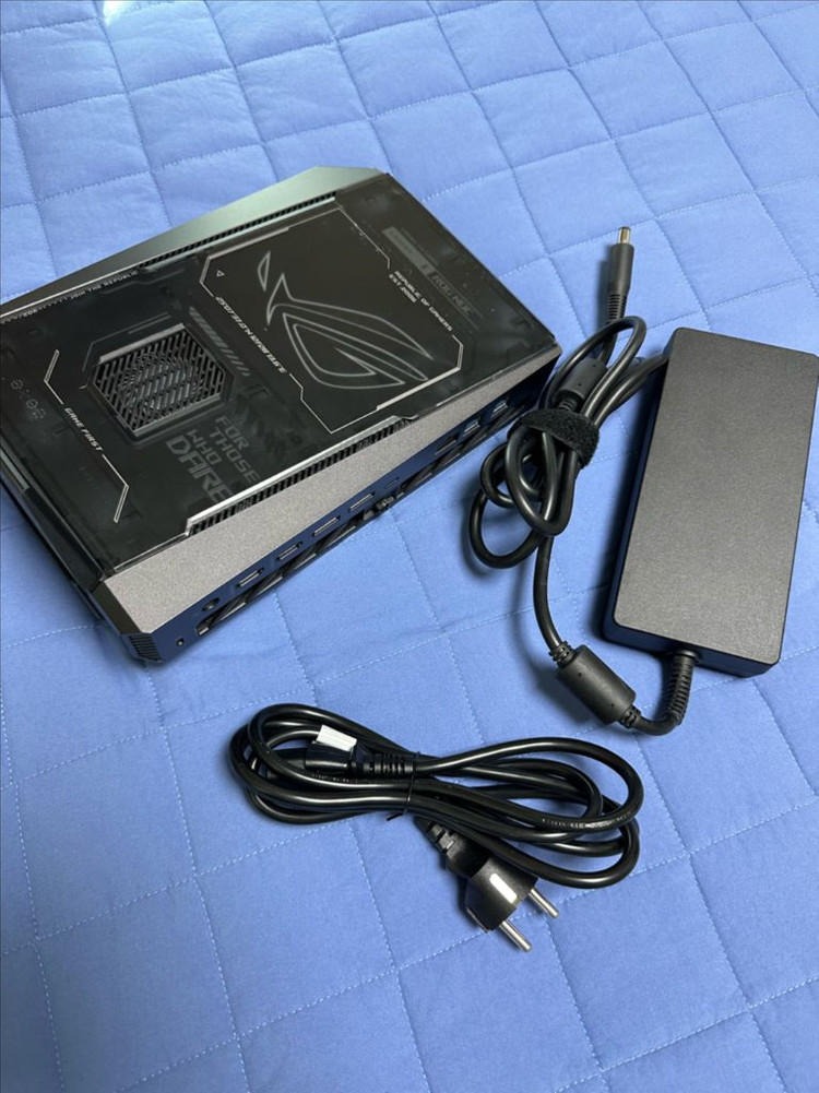 ASUS ROG NUC 미니 PC 인텔 울트라 9 275HX(MODEL:NUC15JNK) 이미지