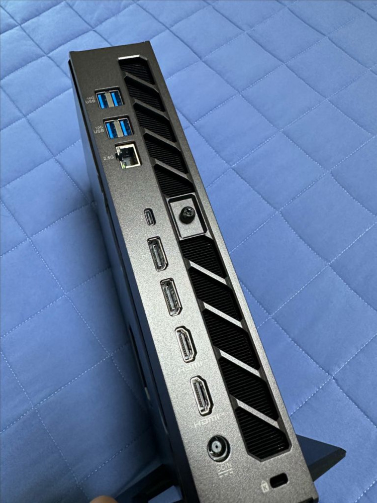 ASUS ROG NUC 미니 PC 인텔 울트라 9 275HX(MODEL:NUC15JNK) 이미지