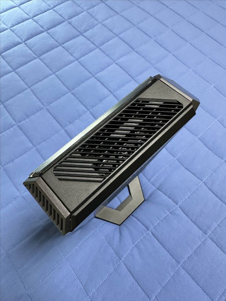 ASUS ROG NUC 미니 PC 인텔 울트라 9 275HX(MODEL:NUC15JNK) 이미지