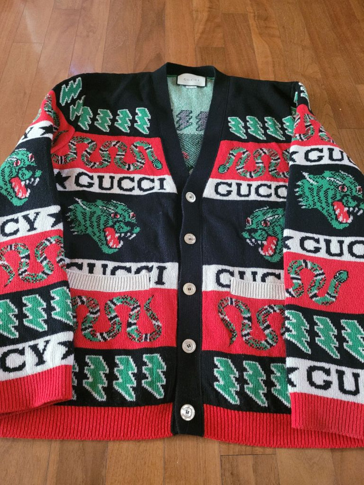 구찌 가디건 이미지