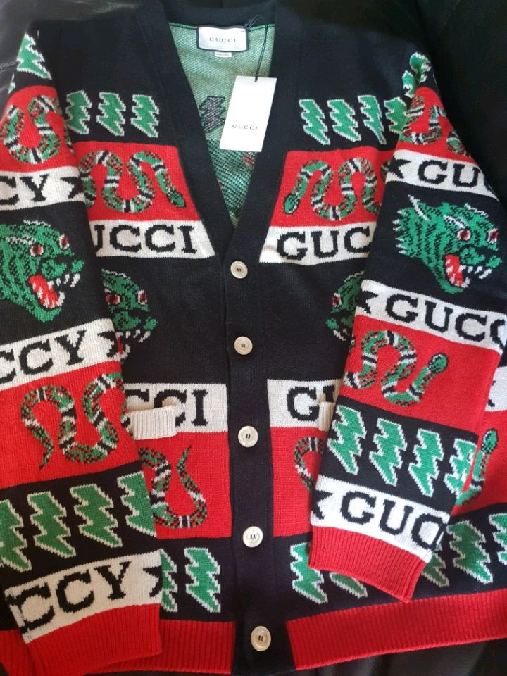 구찌 가디건 이미지