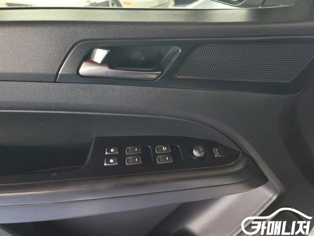 [KG모빌리티(쌍용) ]렉스턴 스포츠 칸 디젤 2.2 4WD 5링크 프레스티지 #불경기세일 이미지