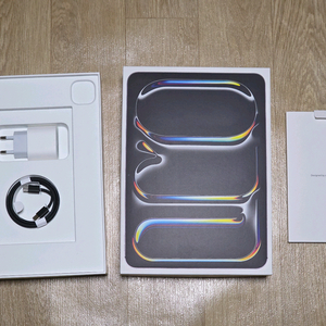 아이패드 프로 11인치 M4 256GB Wi-Fi + 셀룰러 스페이스블랙 이미지