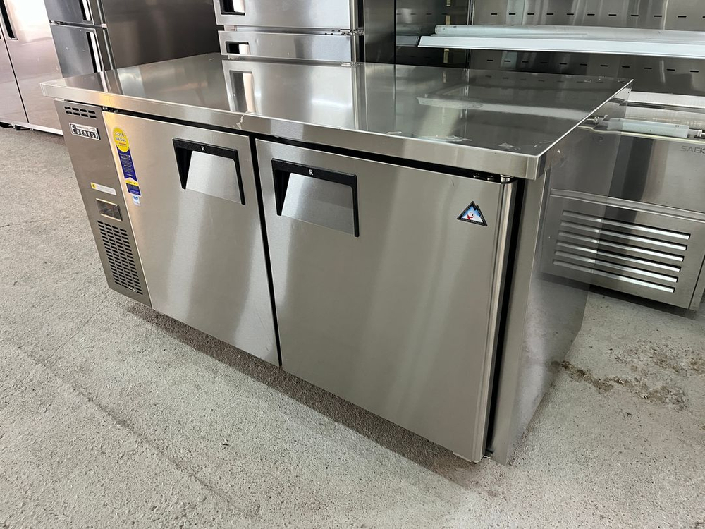 부성 에베레스트 간냉식 테이블냉장고 1500 업소용 카페 2도어 올스텐 이미지