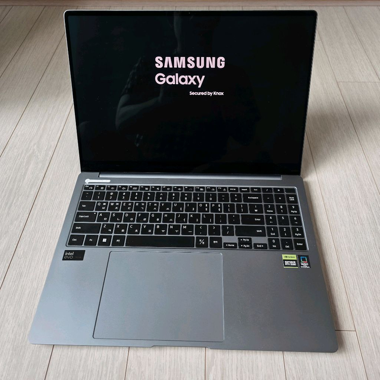 삼성 갤럭시북4 울트라 노트북 판매 이미지