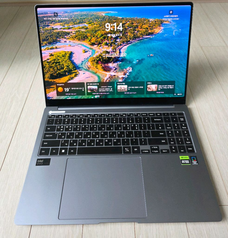 삼성 갤럭시북4 울트라 노트북 판매 이미지