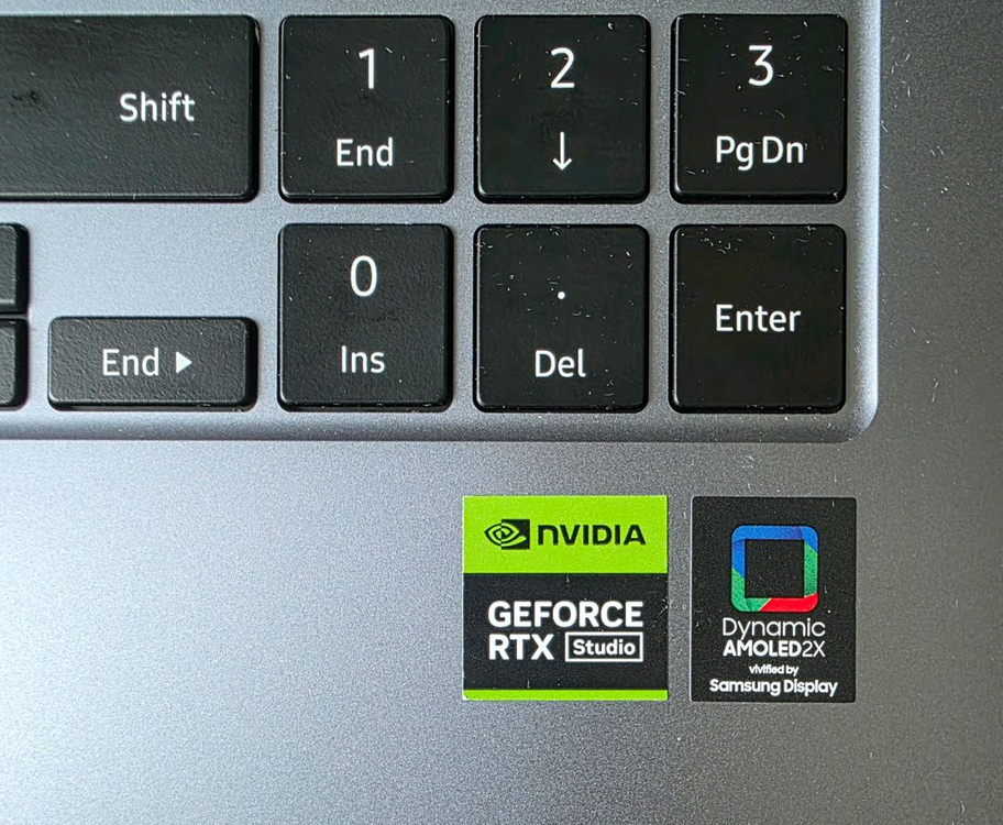 삼성 갤럭시북4 울트라 노트북 판매 이미지