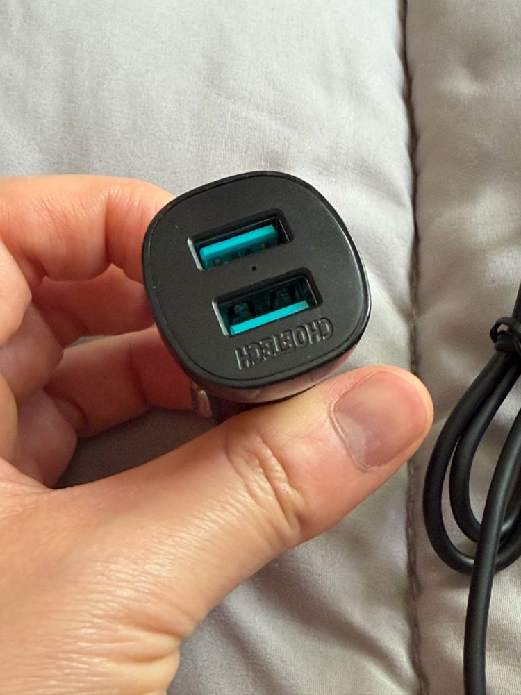 ESR 할로락 차량용 맥세이프 충전기 2c522 (usb타입 이미지