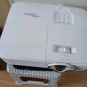 옵토마. 단초점 kw420st 프로젝터 이미지