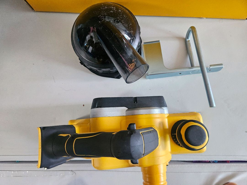 DCP580 디월트 무선대패 이미지