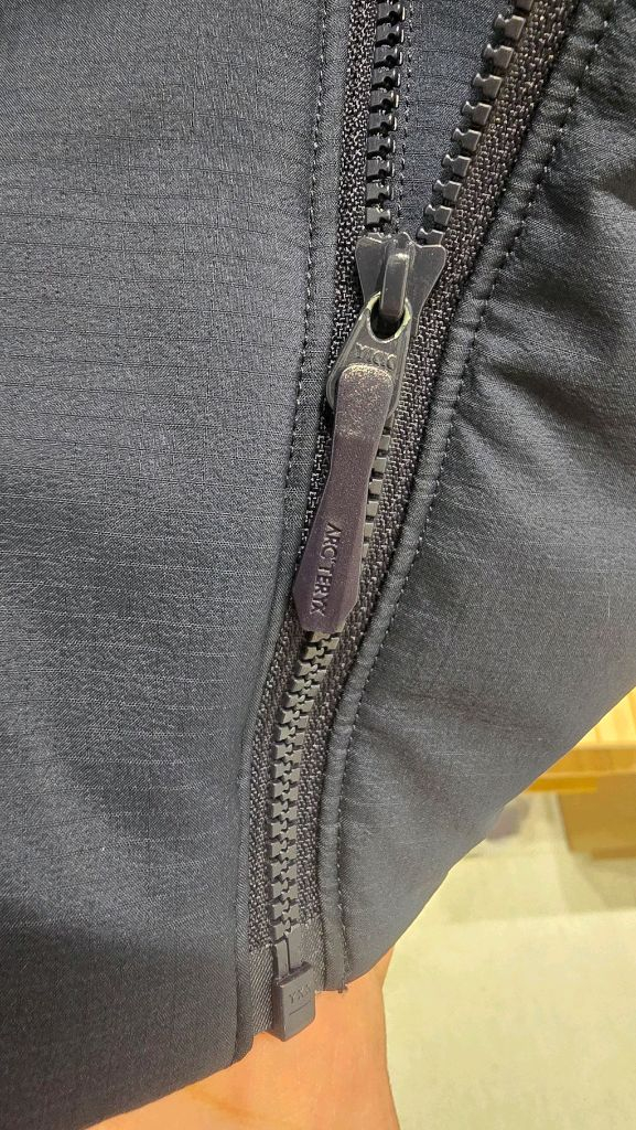 아크테릭스 아톰 헤비웨이트 XL 블랙사파이어 이미지