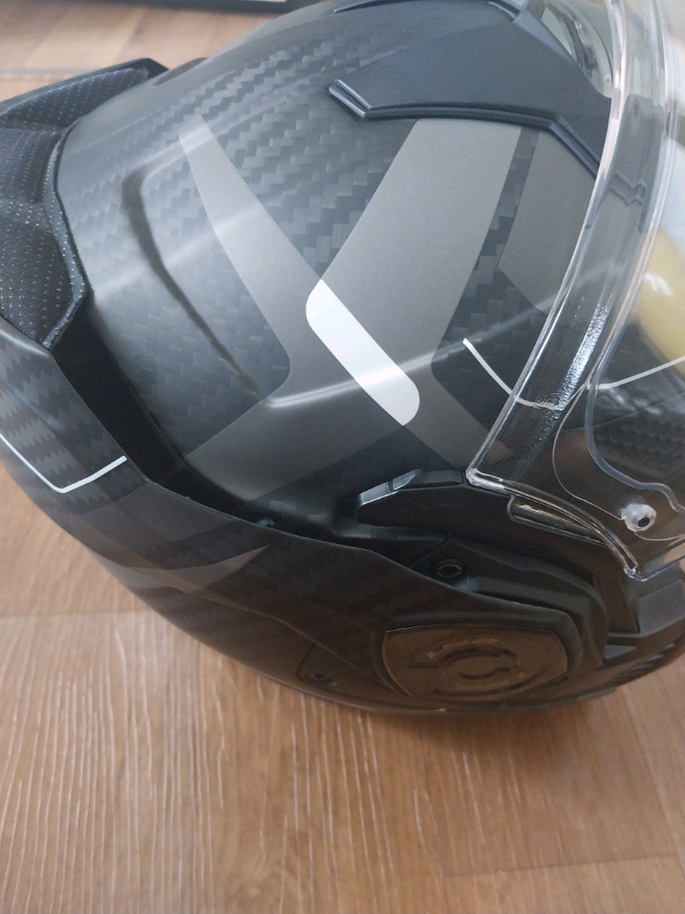 ls2 ff901 풀카본 이미지