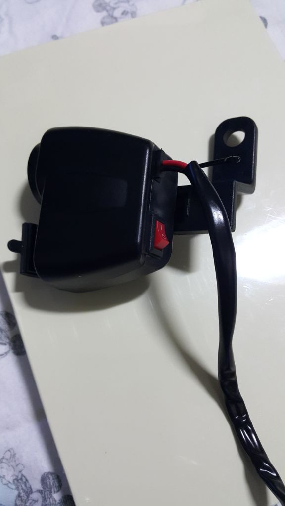 오토바이 12v 듀얼 USB 충전기 고속충전 전압계 온 이미지