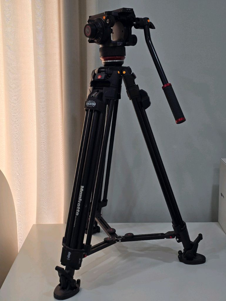 정가 약 130 만원,맨프로토 비디오헤드, 비디오삼각대, 영상 삼각대,유압식헤드 이미지
