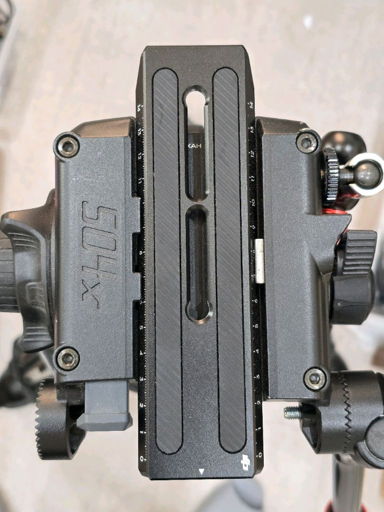 정가 약 130 만원,맨프로토 비디오헤드, 비디오삼각대, 영상 삼각대,유압식헤드 이미지