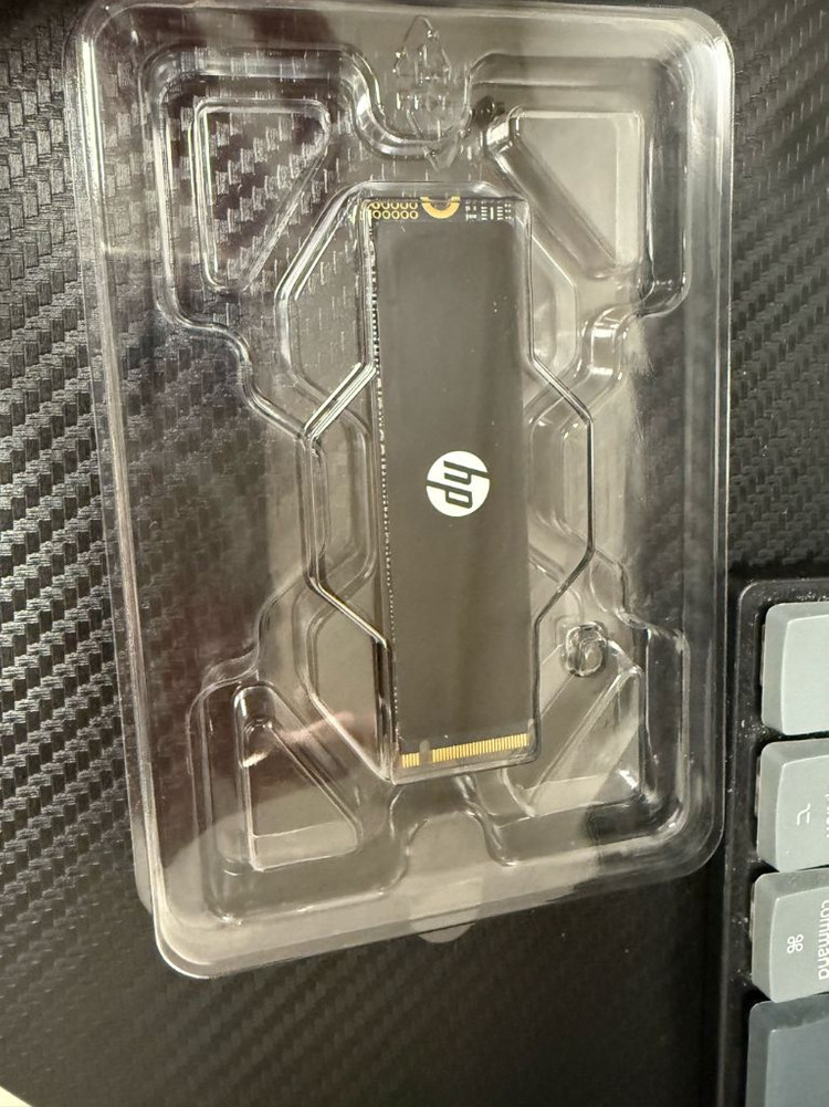 HP SSD FX700 M.2 4TB 고성능 SSD 이미지