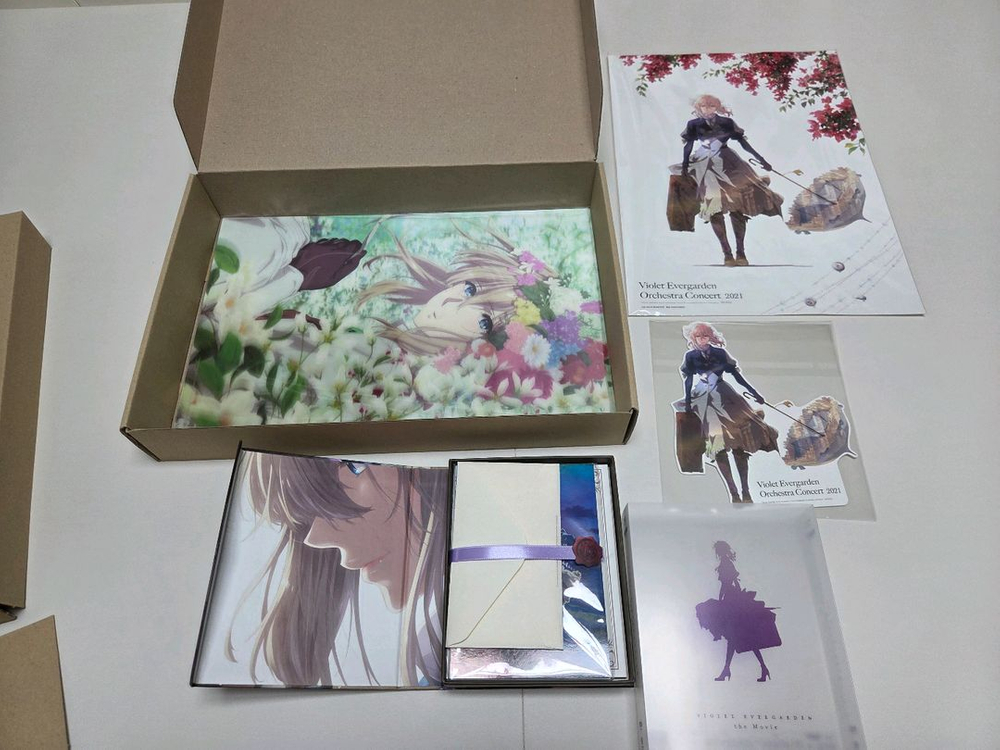 바이올렛 에버가든 극장판 블루레이 UFE 에디션 이미지