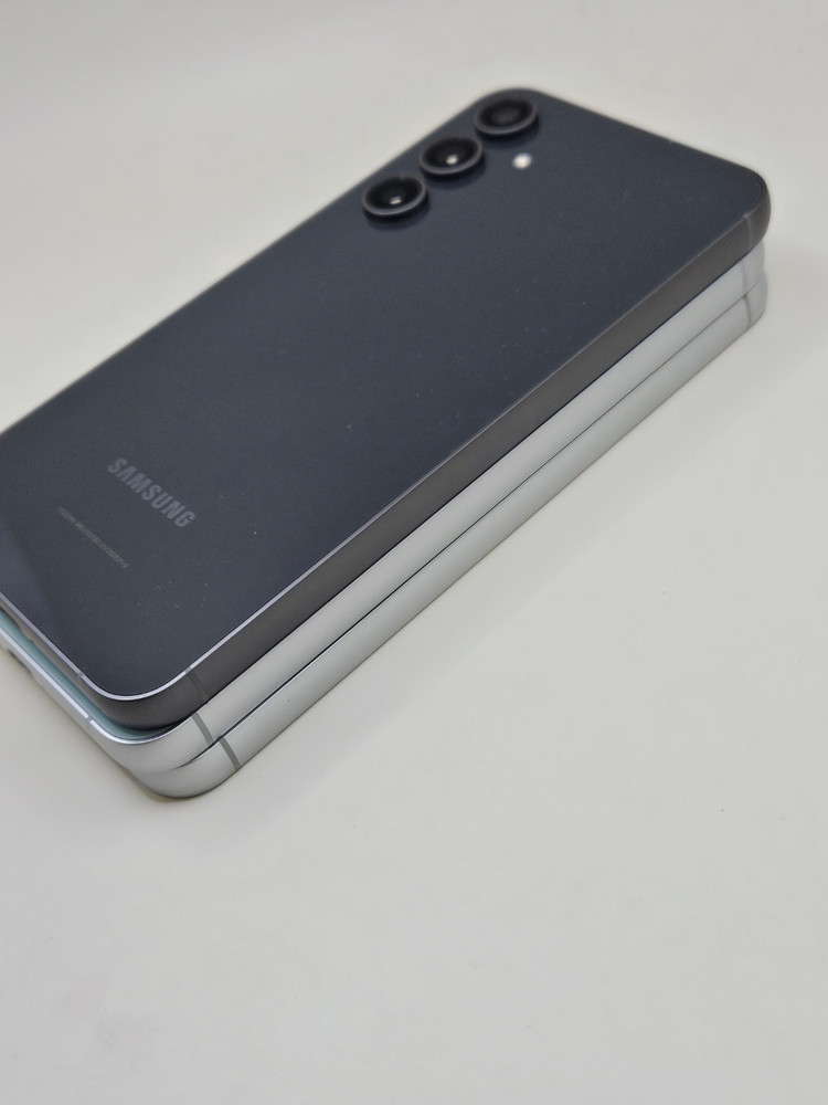 실사신 삼성 갤럭시S23FE 대소량 도매가 할인가능 이미지