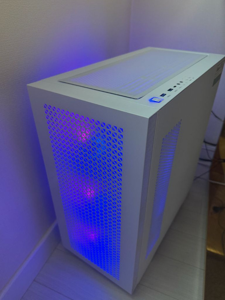 << 7800X3D/5060Ti >> PC본체+모니터 팝니다 이미지