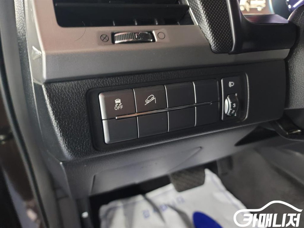 [KG모빌리티(쌍용) ]렉스턴 스포츠 칸 디젤 2.2 4WD 프로페셔널 X #불경기세일 이미지