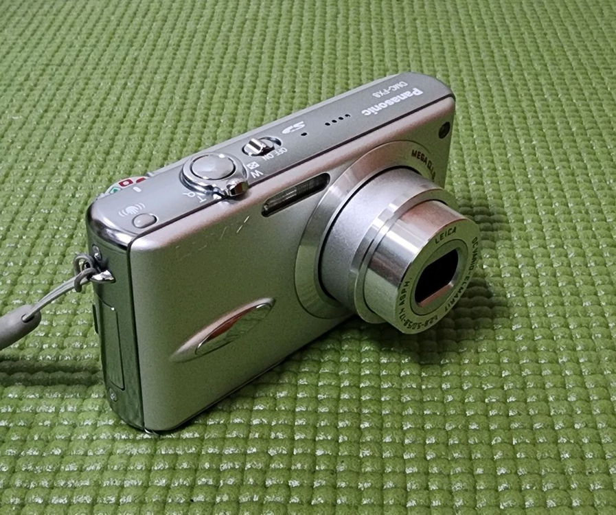파나소닉 루믹스 디지털 카메라 dmc-fx8 팝니다. 이미지