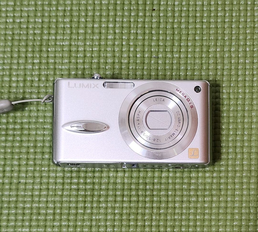 파나소닉 루믹스 디지털 카메라 dmc-fx8 팝니다. 이미지