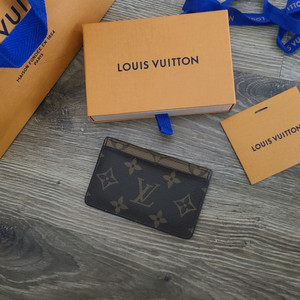 (마지막 가격)루이비통 모노그램 리버스 카드지갑 명품지갑반지갑프라다디올셀린느샤넬톰브라운고야드에르메스생로랑 이미지