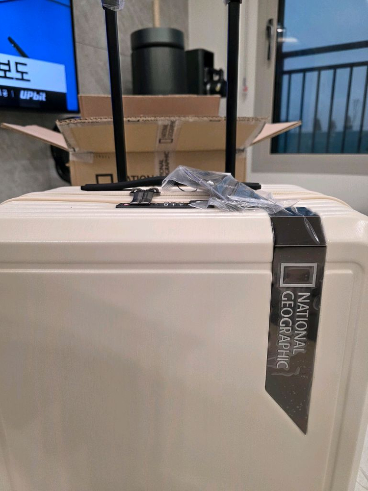 내셔널지오그래픽 18인치 기내용 캐리어 아이보리 이미지