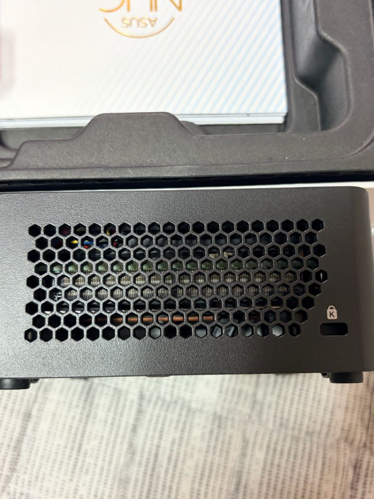 Asus nuc 미니pc 본체 컴퓨터 225h 1tb 16gb 상태좋음 이미지