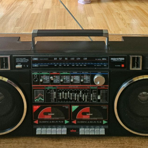 빈티지 카세트 라디오 붐박스 이미지