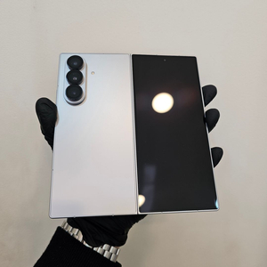 갤럭시Z폴드7 256기가 실버 (무잔상) / 0411 이미지