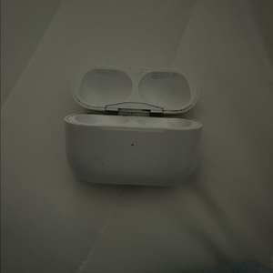 에어팟 프로2세대 본체 이미지