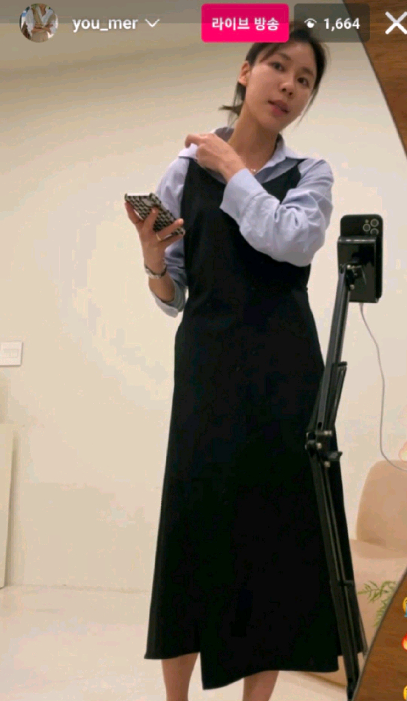 유메르 블라우스 + 르 뷔스티에 원피스 set ( 배송온그대로 새것) 이미지