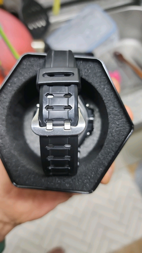 카시오 지샥 시계 GA-1100-9GDR 모델 판매 이미지